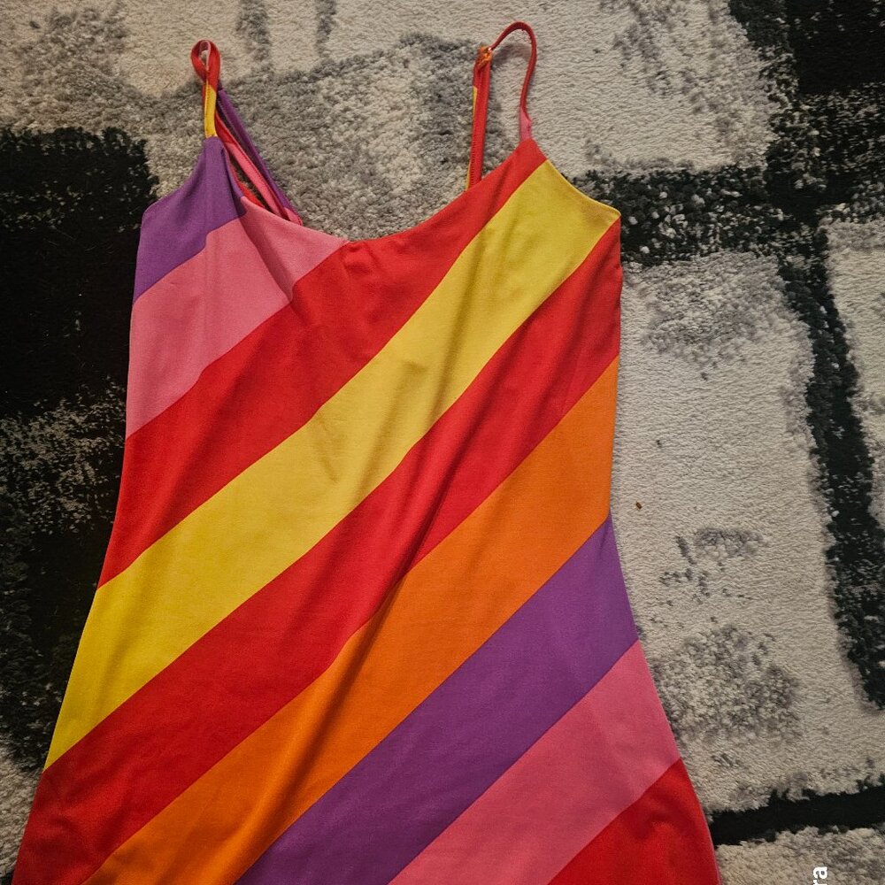 Dress - Picture 2 of 3